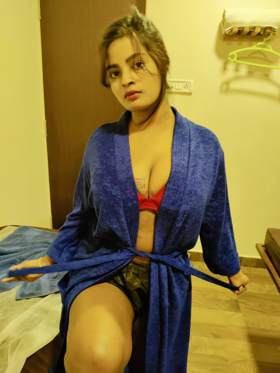 Call girls in Kailash Colony 
