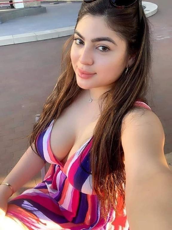 Call girl in New Friends Colony 