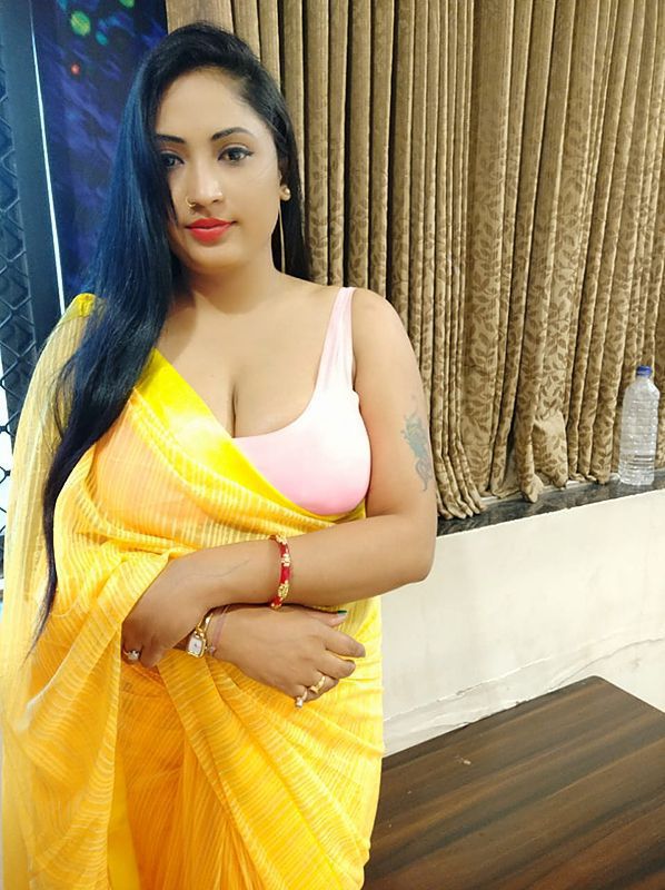 Call girl in Kanpur 